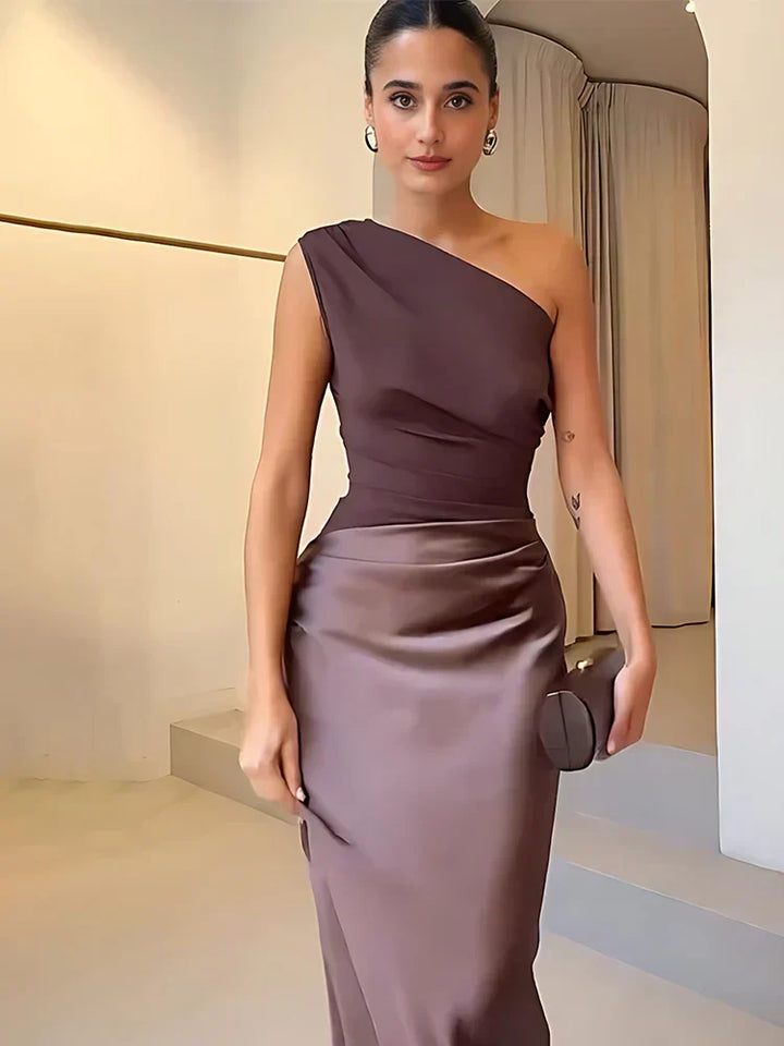 Luna™ | Maxi Dress with a Gilt in Satin